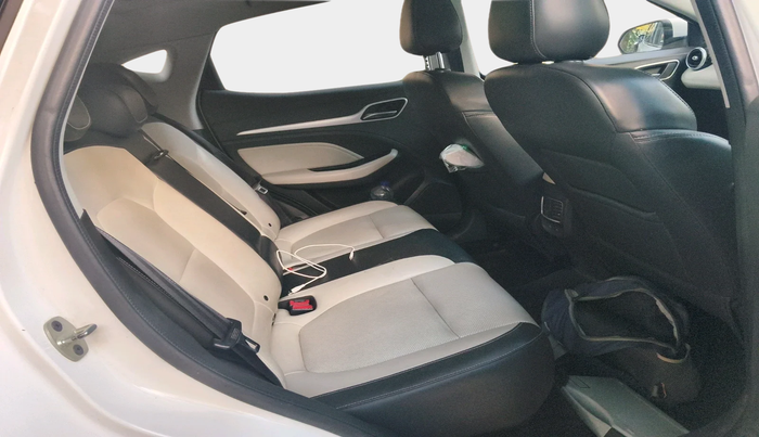 2022 MG ASTOR SHARP 1.5 CVT, Petrol, Automatic, 44,000 km, interior