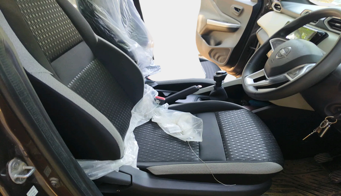 2022 Nissan MAGNITE XE, Petrol, Manual, 13,468 km, interior