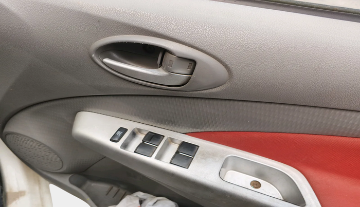 2011 Toyota Etios Liva VX, Petrol, Manual, 52,964 km, interior