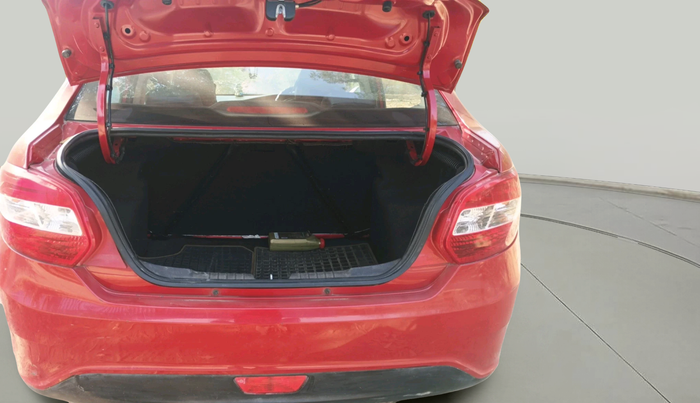 2016 Tata Zest XMS PETROL, Petrol, Manual, 69,668 km, exterior