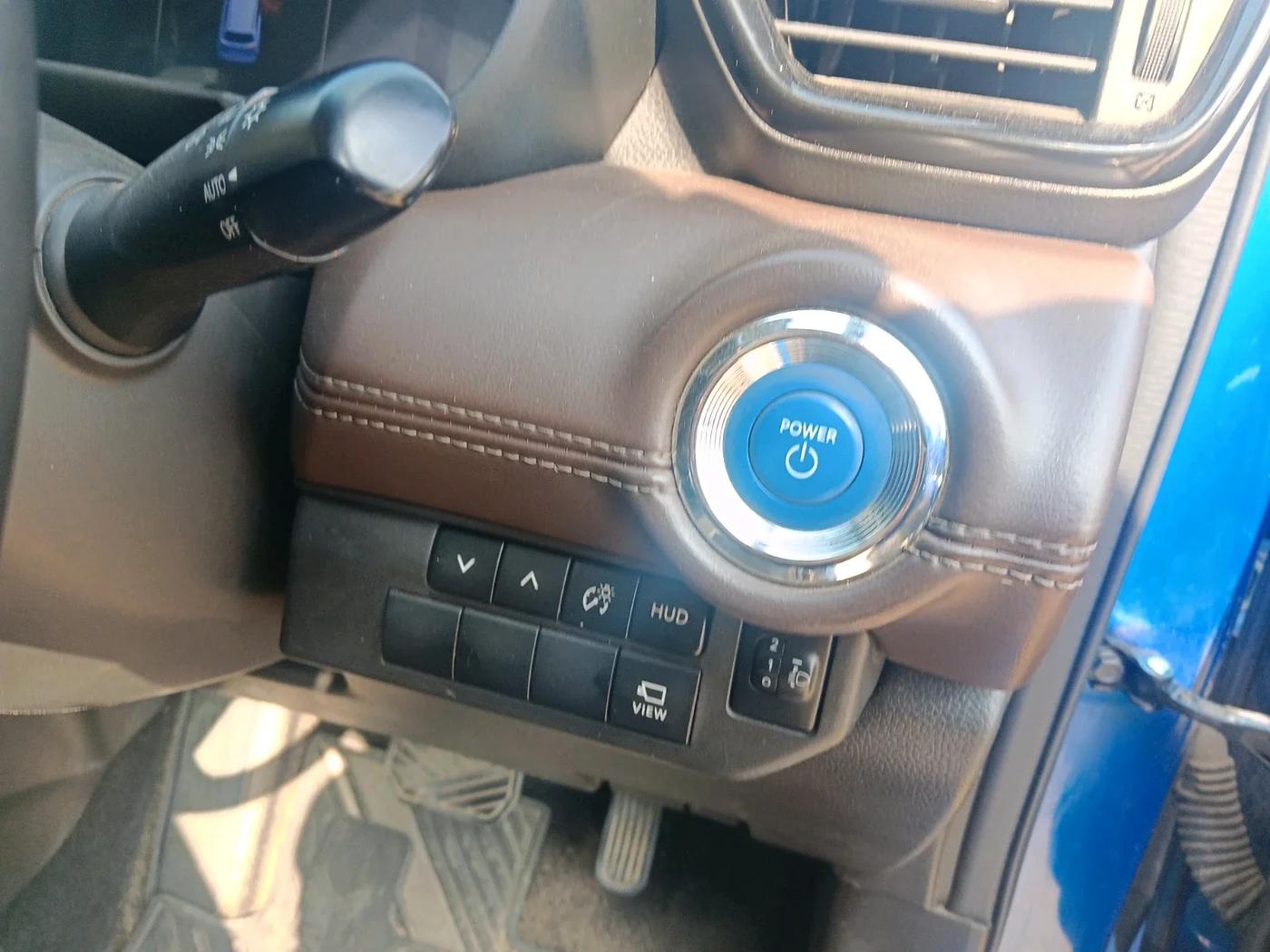 2022 Toyota URBAN CRUISER HYRYDER V HYBRID, Hybrid, Automatic, 76,000 km, interior