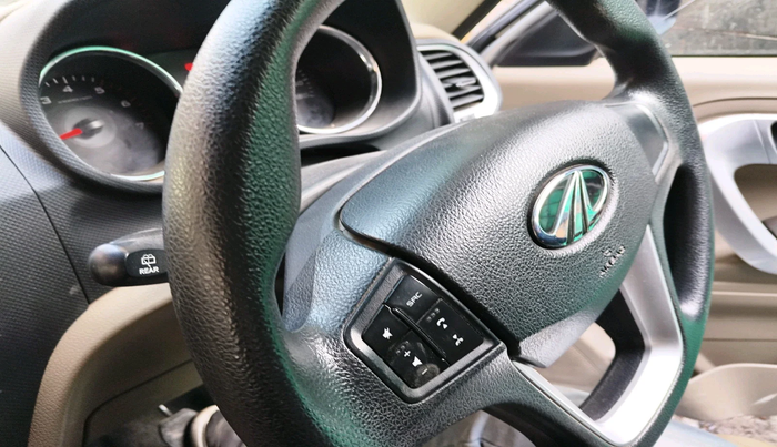 2017 Mahindra TUV300 T8, Diesel, Manual, 57,775 km, interior