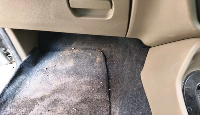 2017 Mahindra TUV300 T8, Diesel, Manual, 57,775 km, interior