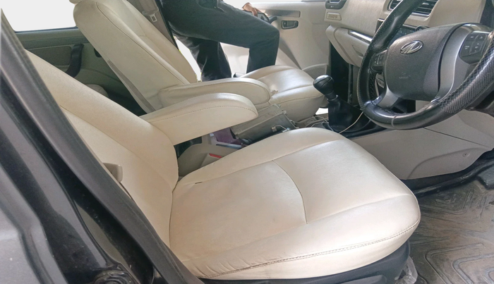 2019 Mahindra Scorpio S9, Diesel, Manual, 90,127 km, interior