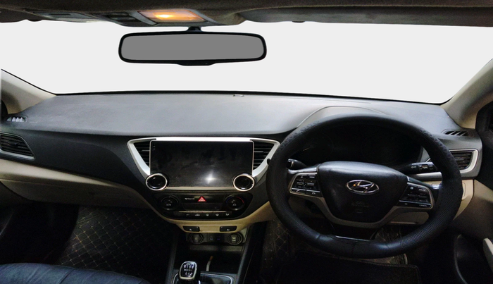 2018 Hyundai Verna 1.6 SX (O) CRDI MT, Diesel, Manual, 85,000 km, interior