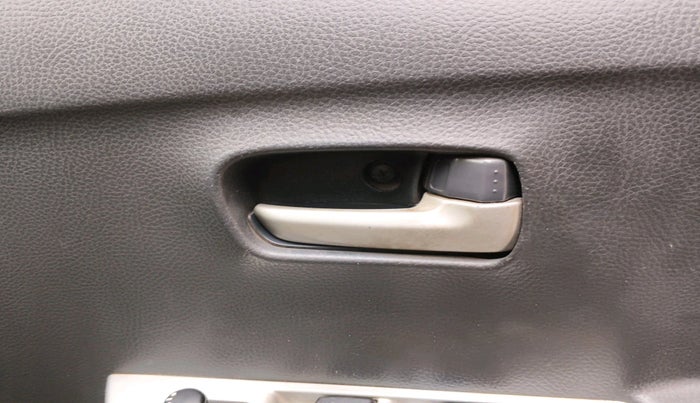 2011 Maruti Wagon R 1.0 VXI, Petrol, Manual, 60,241 km, interior