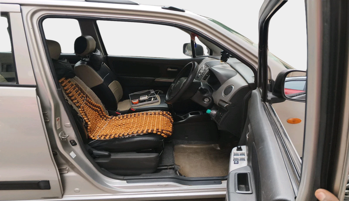 2011 Maruti Wagon R 1.0 VXI, Petrol, Manual, 60,241 km, interior
