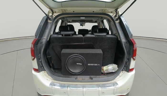 2020 Mahindra XUV500 W11, Diesel, Manual, 55,215 km, exterior