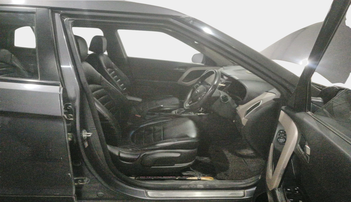 2016 Hyundai Creta SX PLUS AT 1.6 DIESEL, Diesel, Automatic, 1,49,114 km, interior