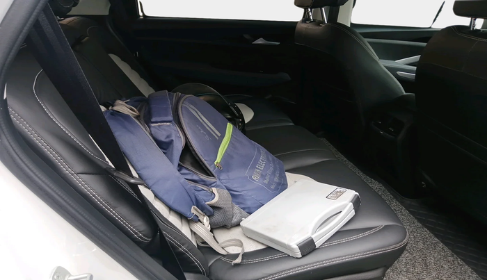 2022 MG HECTOR SHINE 1.5 PETROL TURBO CVT, Petrol, Automatic, 1,897 km, interior