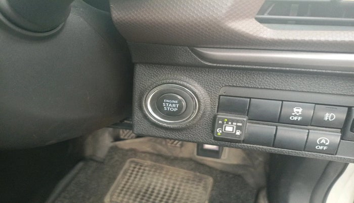 2022 Maruti BREZZA ZXI, Petrol, Manual, 42,467 km, interior