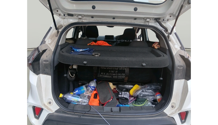 2023 Tata NEXON XM SUNROOF PETROL, CNG, Manual, 95,604 km, exterior