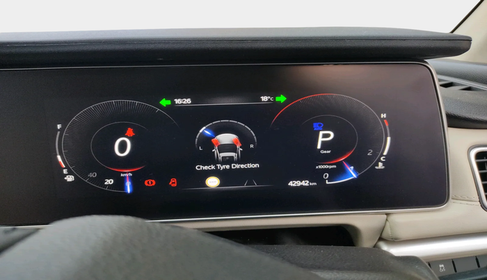 2023 Mahindra XUV700 AX 7 LUXURY D AT 7 STR, Diesel, Automatic, 42,942 km, interior