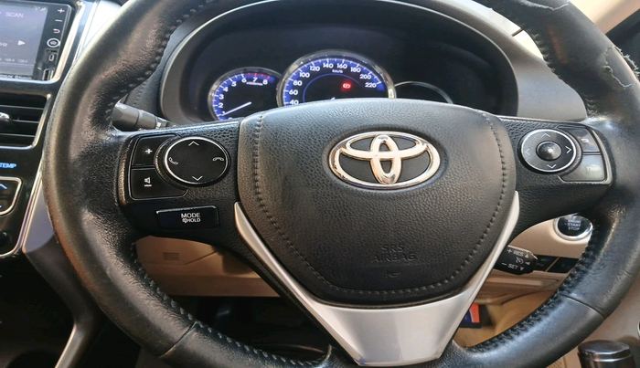 2018 Toyota YARIS VX CVT, Petrol, Automatic, 84,499 km, interior
