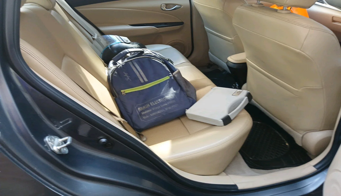 2018 Toyota YARIS VX CVT, Petrol, Automatic, 84,499 km, interior