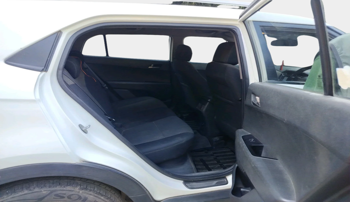 2016 Hyundai Creta SX PLUS 1.6 PETROL, Petrol, Manual, 1,29,917 km, interior