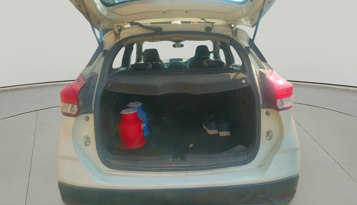 2022 Nissan Kicks XV 1.5, Petrol, Manual, 1,12,000 km, exterior