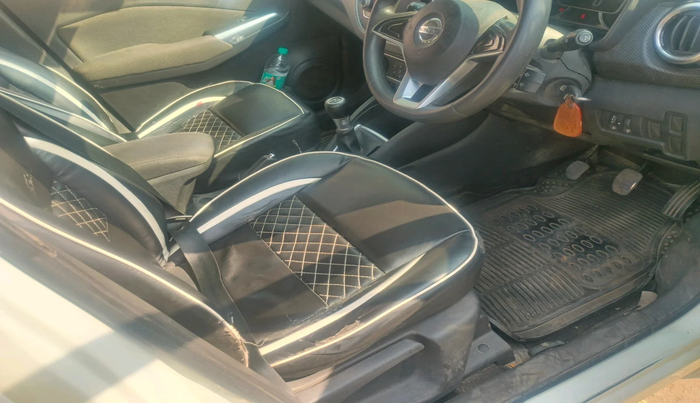 2022 Nissan Kicks XV 1.5, Petrol, Manual, 1,12,000 km, interior