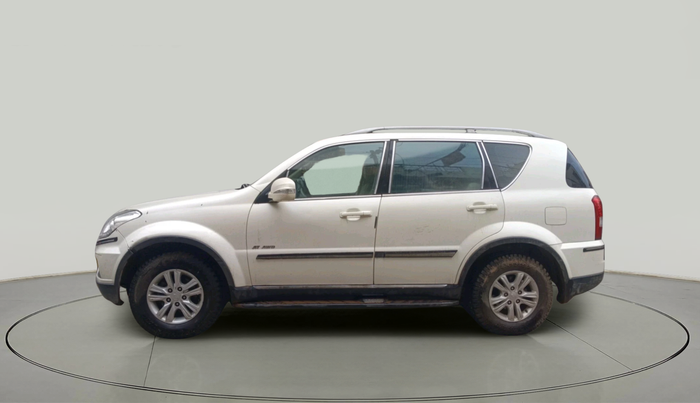 2018 Ssangyong Rexton RX7, Diesel, Automatic, 1,06,150 km, exterior