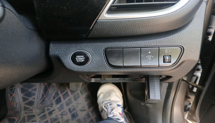 2022 KIA SELTOS HTK PLUS 1.5 IMT, Petrol, Manual, 32,378 km, interior