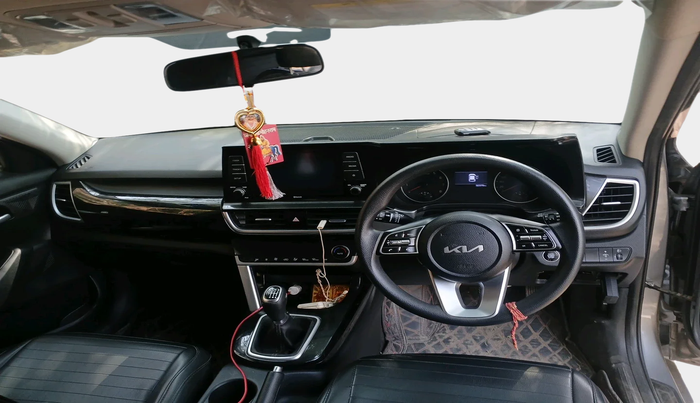 2022 KIA SELTOS HTK PLUS 1.5 IMT, Petrol, Manual, 32,378 km, interior