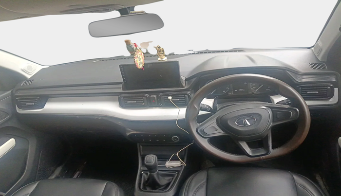 2023 Tata PUNCH PURE MT, Petrol, Manual, 31,663 km, interior