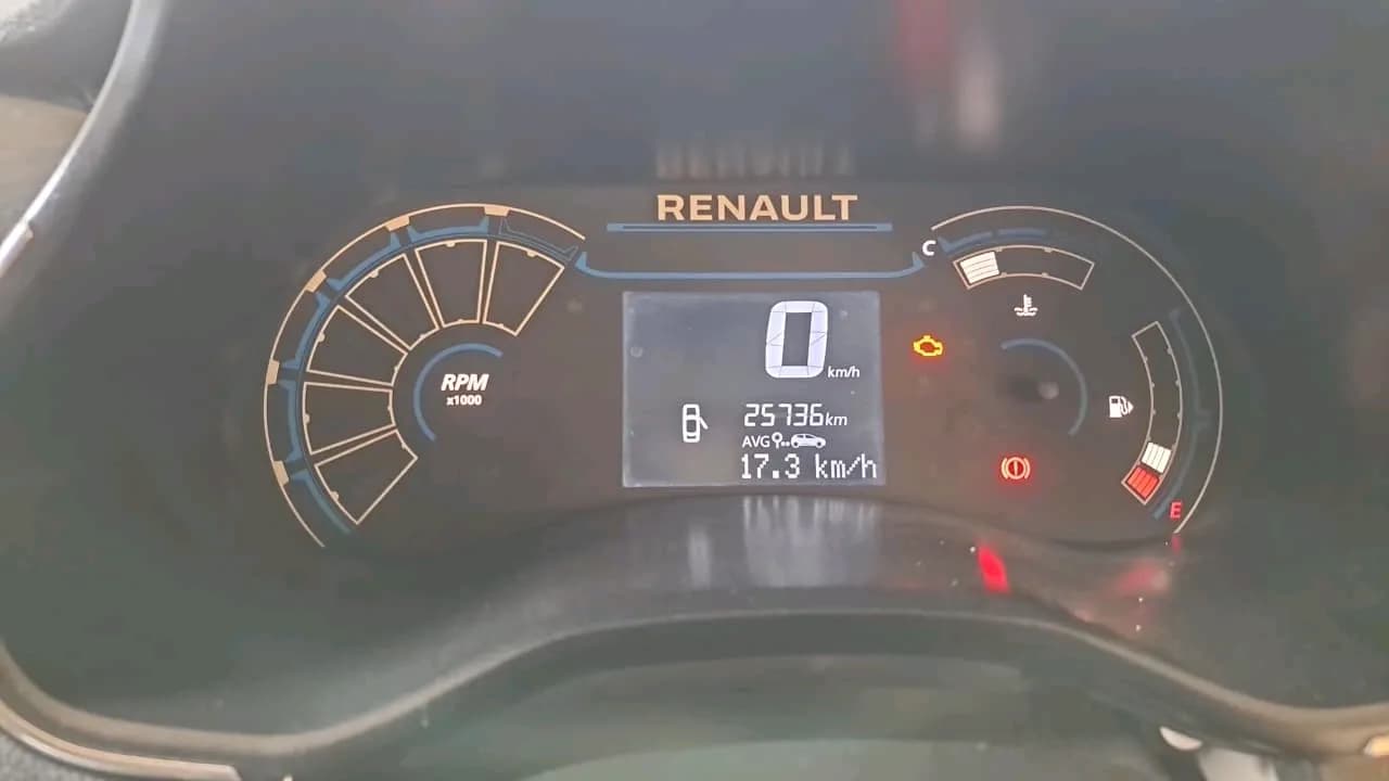 2020 Renault TRIBER RXT, Petrol, Manual, 26,550 km, interior