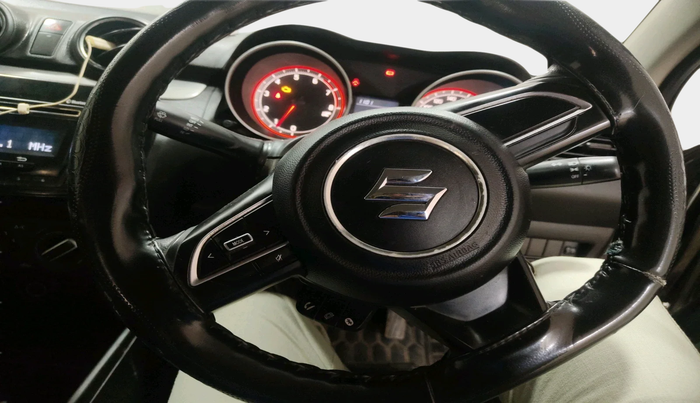 2018 Maruti Swift VXI, CNG, Manual, 64,694 km, interior