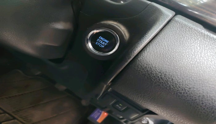 2018 Toyota Innova Crysta 2.4 VX 7 STR, Diesel, Manual, 1,99,078 km, interior