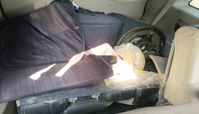 2016 Mahindra XUV500 W10, Diesel, Manual, 98,898 km, interior