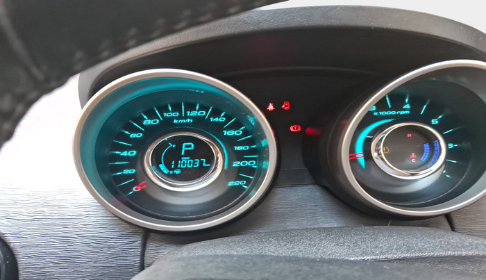 2019 Mahindra XUV500 W9 AT, Diesel, Automatic, 1,10,037 km, interior
