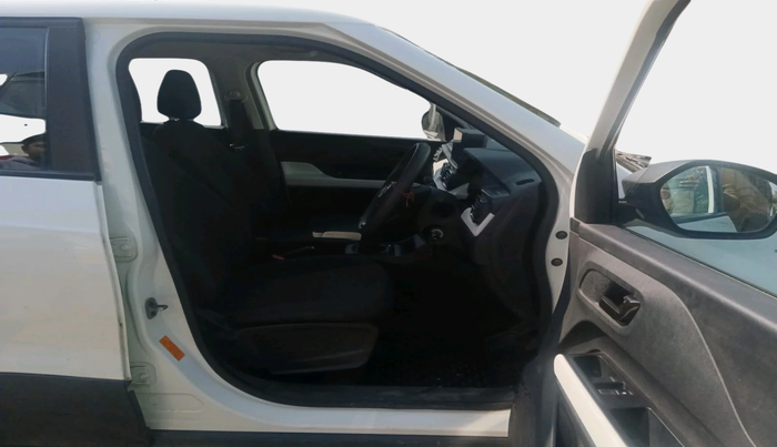 2022 Tata PUNCH PURE MT, Petrol, Manual, 17,442 km, interior