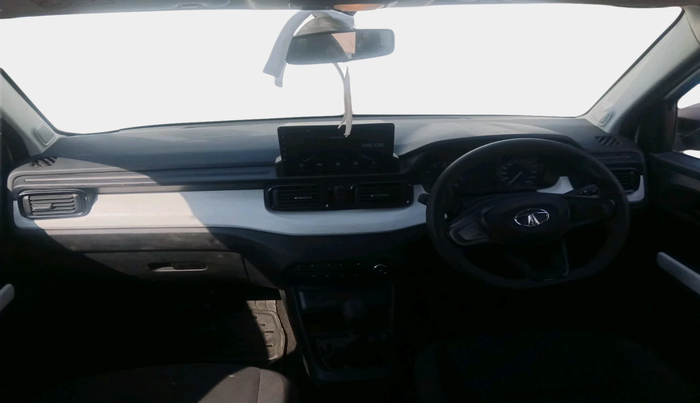 2022 Tata PUNCH PURE MT, Petrol, Manual, 17,442 km, interior