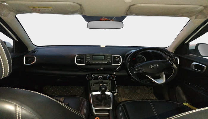 2022 Hyundai VENUE S 1.2, Petrol, Manual, 42,891 km, interior