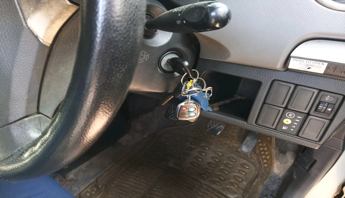 2011 Maruti Wagon R 1.0 LXI CNG, Petrol, Manual, 1,15,704 km, interior