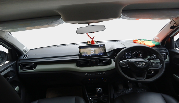 2023 Tata PUNCH ADVENTURE MT, Petrol, Manual, 1,405 km, interior