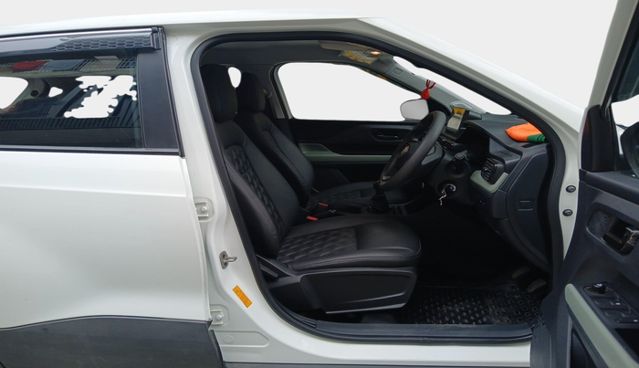 2023 Tata PUNCH ADVENTURE MT, Petrol, Manual, 1,405 km, interior