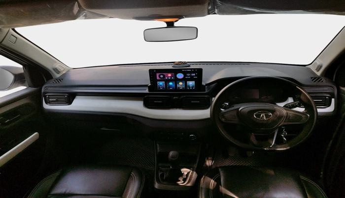 2023 Tata PUNCH PURE MT, Petrol, Manual, 27,889 km, interior