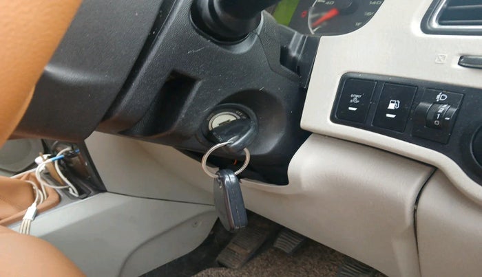 2018 Mahindra Scorpio S7, Diesel, Manual, 1,21,889 km, interior