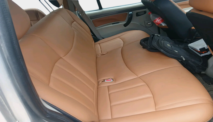 2018 Mahindra Scorpio S7, Diesel, Manual, 1,21,889 km, interior