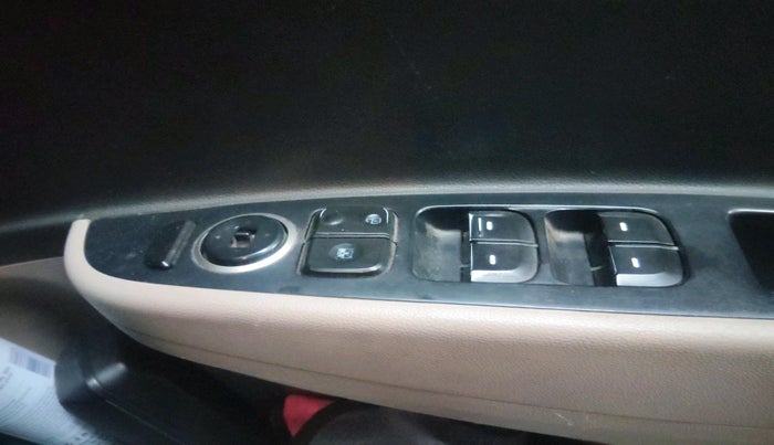 2017 Hyundai Xcent SX 1.2 CRDI, Diesel, Manual, 1,21,051 km, interior