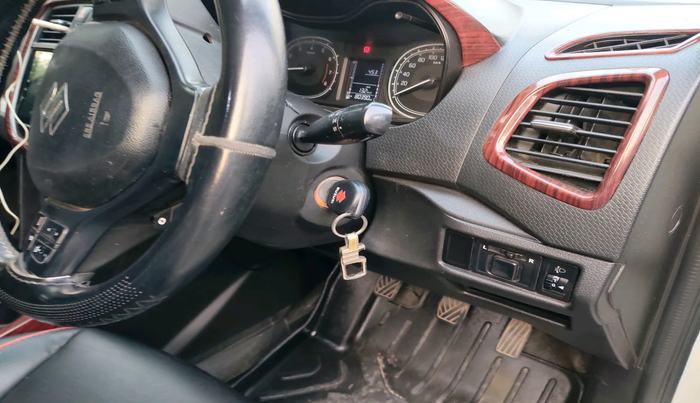 2021 Maruti Vitara Brezza LXI, Petrol, Manual, 80,390 km, interior