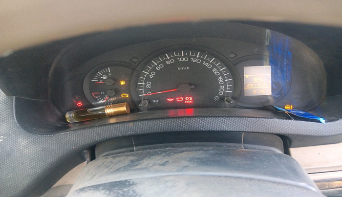 2013 Maruti Swift Dzire LXI, CNG, Manual, 2,91,152 km, interior