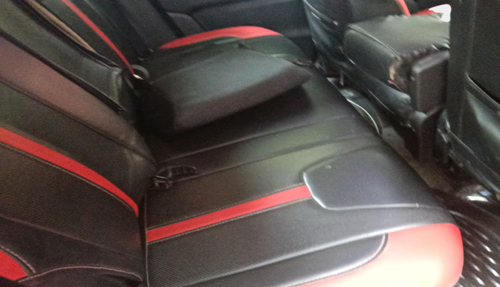 2018 Mahindra KUV 100 NXT K8 P 6 STR, Petrol, Manual, 86,361 km, interior