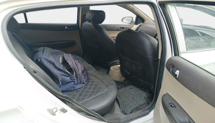 2011 Hyundai i20 SPORTZ 1.2, Petrol, Manual, 94,566 km, interior