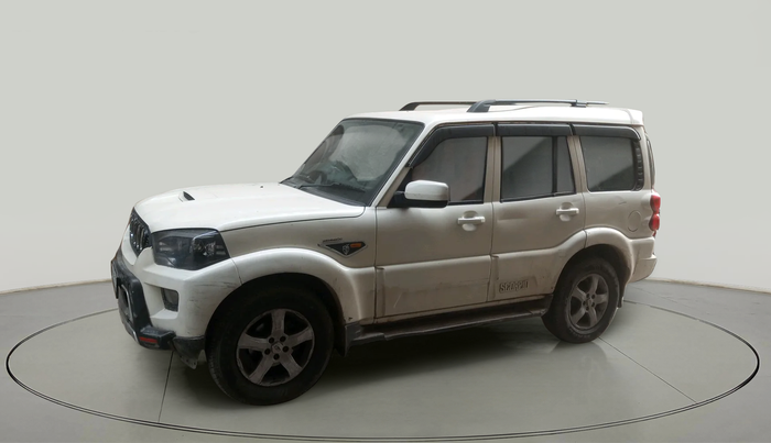 2017 Mahindra Scorpio S6 PLUS, Diesel, Manual, 1,83,007 km, exterior