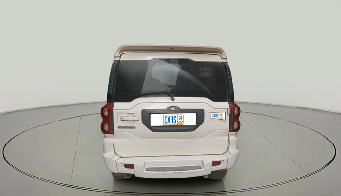 2017 Mahindra Scorpio S6 PLUS, Diesel, Manual, 1,83,007 km, exterior