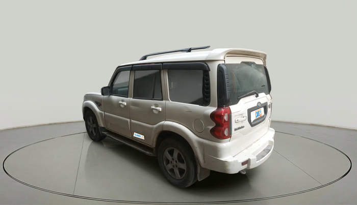 2017 Mahindra Scorpio S6 PLUS, Diesel, Manual, 1,83,007 km, exterior
