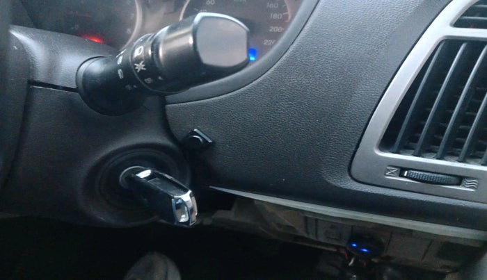 2012 Hyundai i20 SPORTZ 1.2, Petrol, Manual, 1,20,799 km, interior