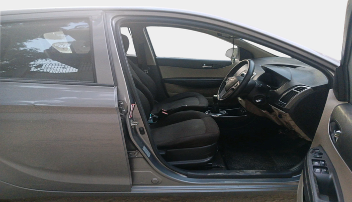 2012 Hyundai i20 SPORTZ 1.2, Petrol, Manual, 1,20,799 km, interior